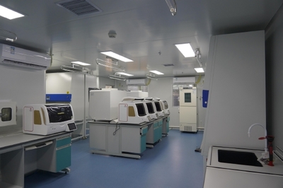 防疫有力度，服務(wù)有溫度 ?？诿捞m機(jī)場(chǎng)涉疫區(qū)旅客服務(wù)區(qū)與實(shí)驗(yàn)室設(shè)備全面升級(jí)啟用